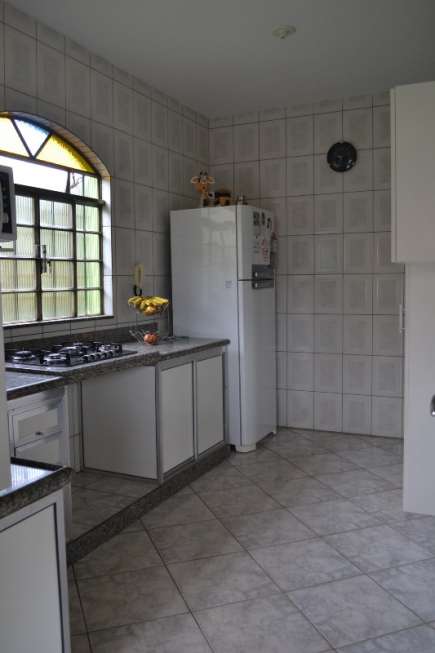 Casa com 1 Quarto à Venda, 60 m² por R$ 230.000 São Lucas, Divinópolis - MG