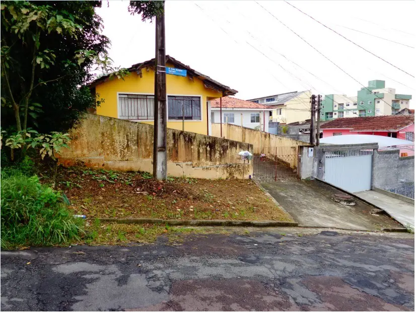 Casa com 4 Quartos à Venda, 105 m² por R$ 550.000 Rua Senador Gaspar Velloso, 18 - Boa Vista, Curitiba - PR