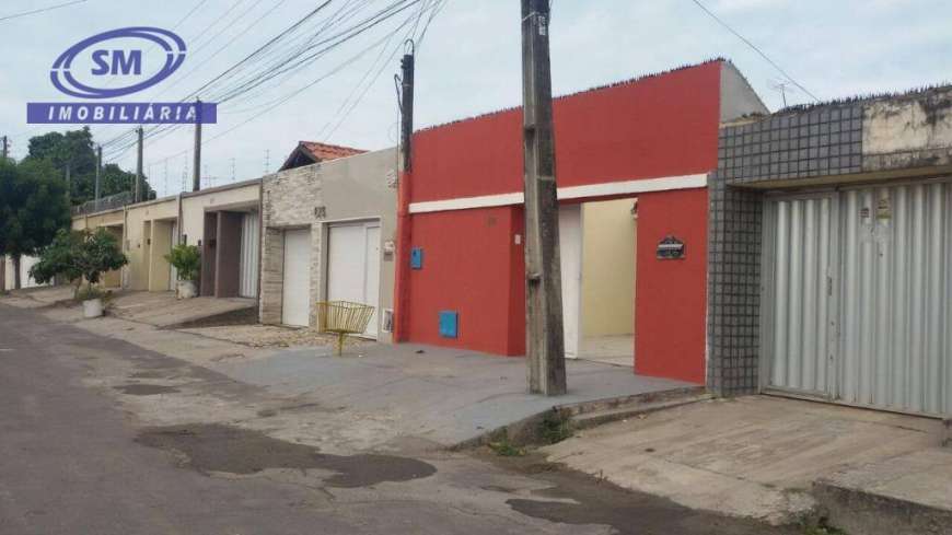 Casa com 3 Quartos para Alugar, 130 m² por R$ 1.350/Mês Rua Fênix - Salinas, Fortaleza - CE