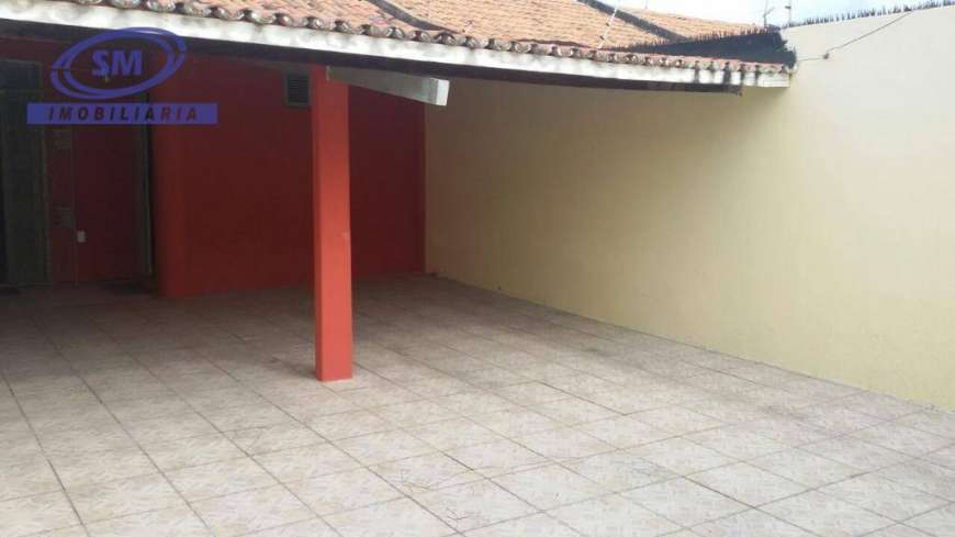 Casa com 3 Quartos para Alugar, 130 m² por R$ 1.350/Mês Rua Fênix - Salinas, Fortaleza - CE