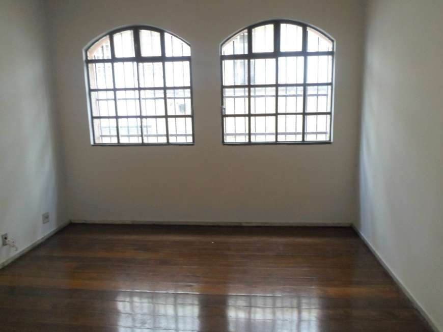 Apartamento com 4 Quartos para Alugar, 120 m² por R$ 2.000/Mês Vila Paris, Belo Horizonte - MG
