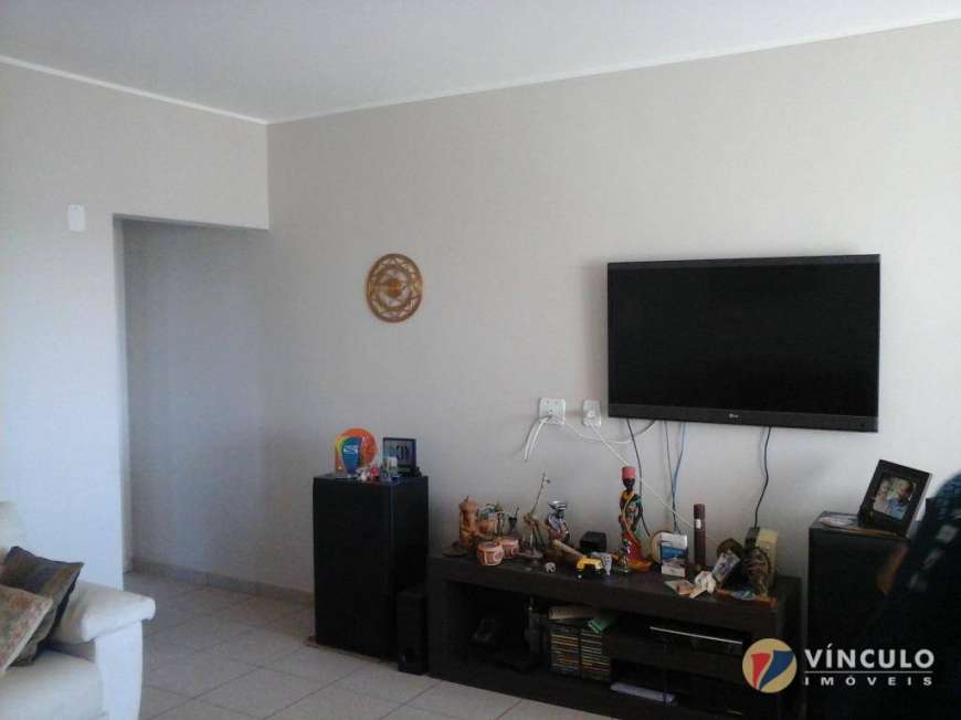 Apartamento com 3 Quartos à Venda, 92 m² por R$ 345.000 São Benedito, Uberaba - MG