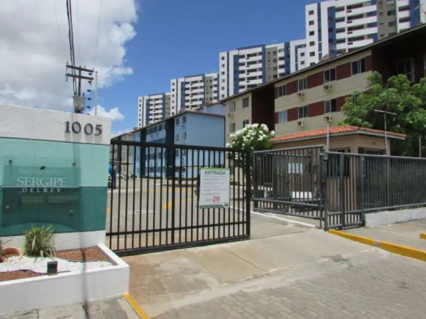 Apartamento com 3 Quartos para Alugar, 70 m² por R$ 800/Mês Farolândia, Aracaju - SE