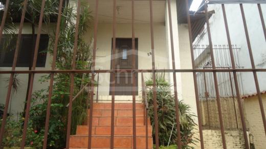 Casa com 3 Quartos à Venda por R$ 690.000 Centro, Canoas - RS