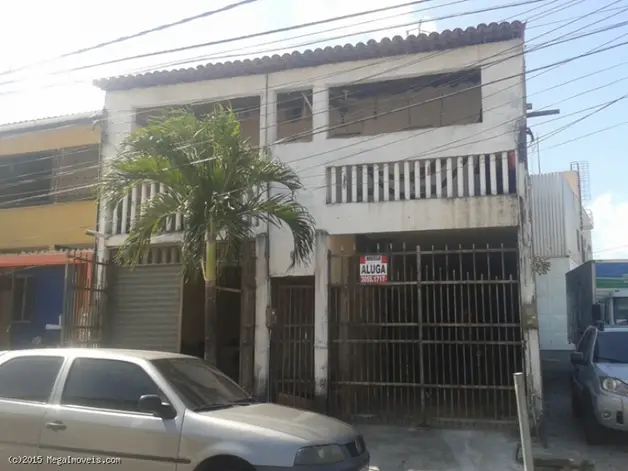 Casa com 1 Quarto para Alugar, 32 m² por R$ 400/Mês Rua do Avião, 6 - Vila União, Fortaleza - CE