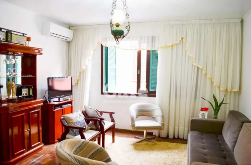 Apartamento com 4 Quartos à Venda, 100 m² por R$ 300.000 Duque de Caxias, Santa Maria - RS