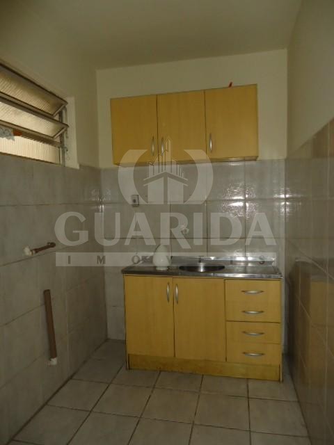 Apartamento com 1 Quarto para Alugar, 31 m² por R$ 700/Mês Rua Artigas, 106 - Petrópolis, Porto Alegre - RS