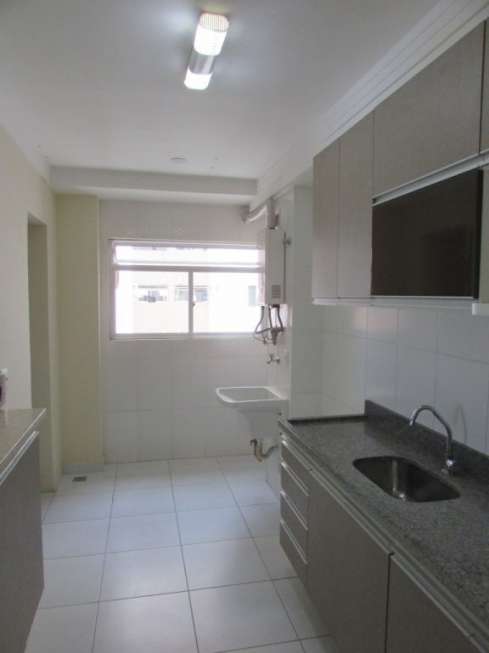 Apartamento com 3 Quartos para Alugar, 77 m² por R$ 1.350/Mês Luzia, Aracaju - SE