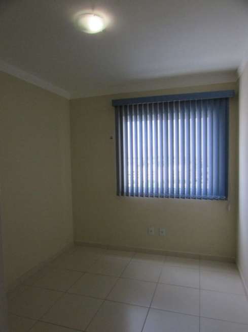Apartamento com 3 Quartos para Alugar, 77 m² por R$ 1.350/Mês Luzia, Aracaju - SE
