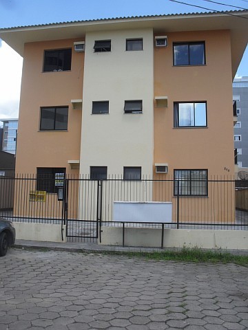 Apartamento com 1 Quarto para Alugar, 34 m² por R$ 600/Mês Rua Eduardo Trinks, 395 - América, Joinville - SC