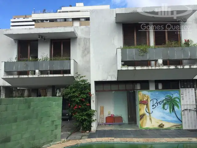Casa com 3 Quartos para Alugar, 450 m² por R$ 6.000/Mês Meireles, Fortaleza - CE