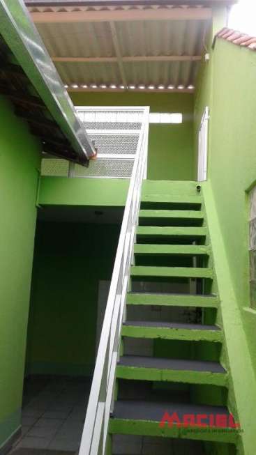 Casa com 3 Quartos para Alugar, 120 m² por R$ 1.150/Mês Rua Maria Augusta Pereira dos Santos - Cidade Morumbi, São José dos Campos - SP
