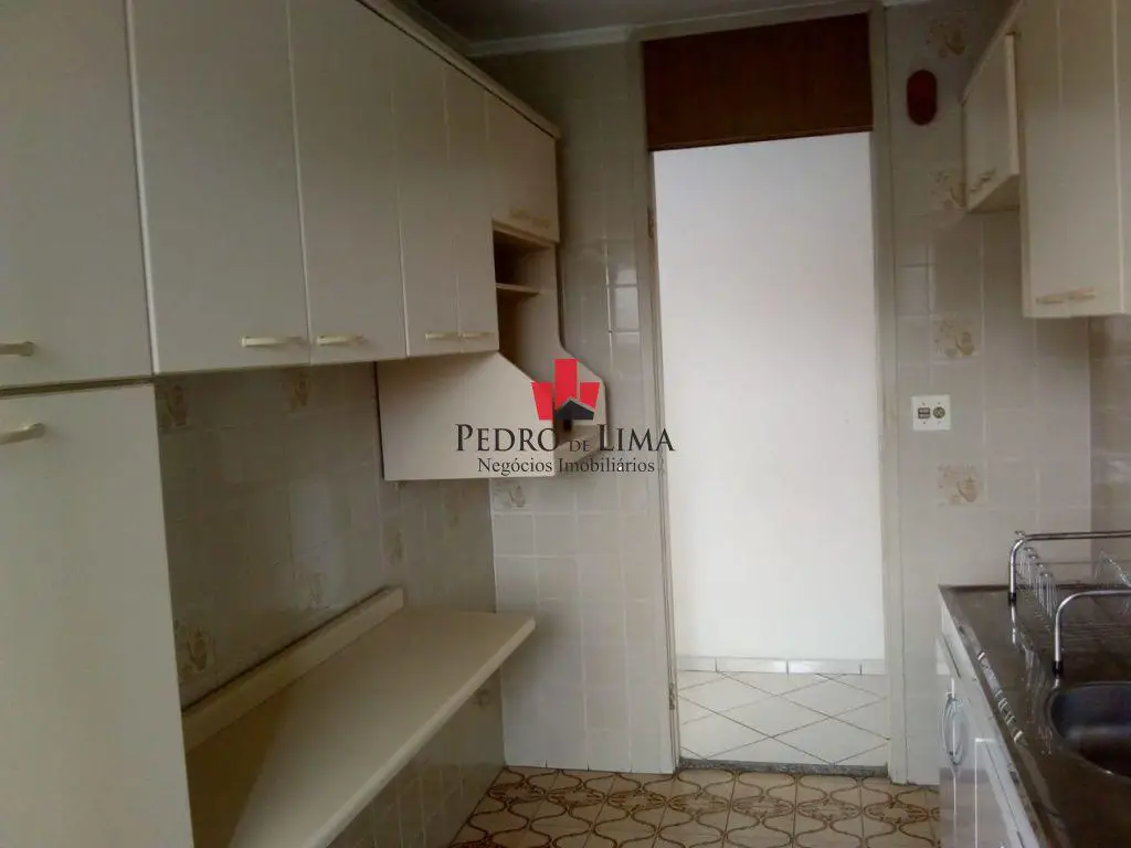 ** DE: R$ 265.000,00 - POR? R$ 240.000,00 **   <br>   <br>Apartamento na Vila Fo---