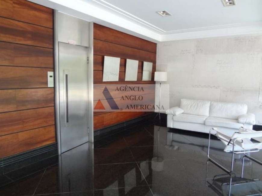 Apartamento com 3 Quartos para Alugar, 216 m² por R$ 6.000/Mês Santo Amaro, São Paulo - SP