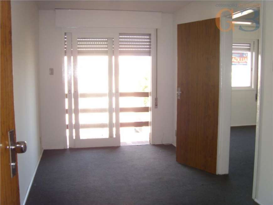 Apartamento com 1 Quarto para Alugar, 40 m² por R$ 600/Mês Três Vendas, Pelotas - RS
