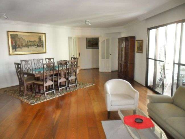 Apartamento com 4 Quartos para Alugar, 240 m² por R$ 3.000/Mês Rua das Palmeiras - Jardim, Santo André - SP