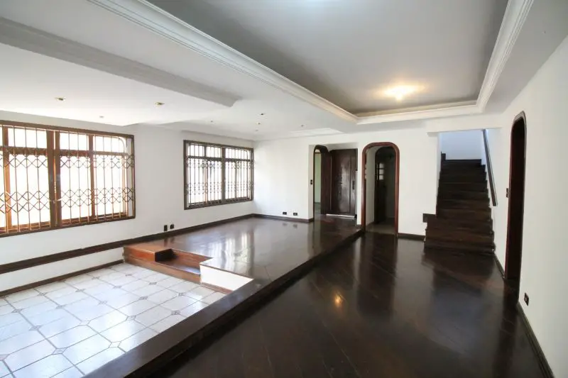 Sobrado com 3 Quartos para Alugar, 350 m² por R$ 3.800/Mês Jardim Avelino, São Paulo - SP
