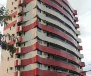 Apartamento com 3 Quartos à Venda, 132 m² por R$ 450.000 Rua Marquês de Maricá, 121 - Torre, Recife - PE