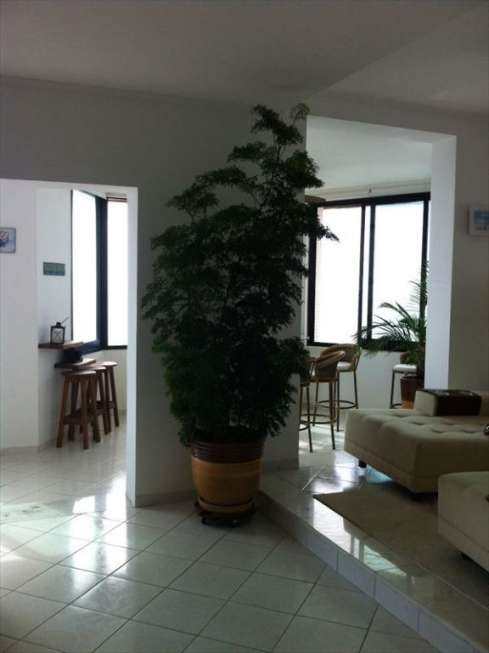 Apartamento com 4 Quartos para Alugar, 230 m² por R$ 6.900/Mês Rua Marechal Floriano Peixoto - Morro do Maluf, Guarujá - SP