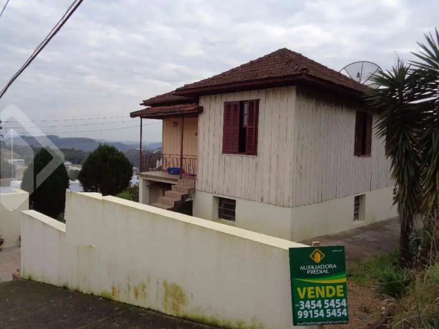Casa com 3 Quartos à Venda, 100 m² por R$ 426.000 Rua José Sandrin, 220 - Verona, Bento Gonçalves - RS