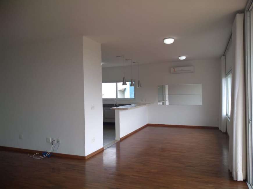 Casa de Condomínio com 3 Quartos para Alugar, 250 m² por R$ 5.500/Mês Colinas do Ermitage, Campinas - SP