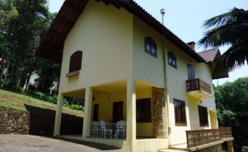Chácara com 3 Quartos à Venda, 7088 m² por R$ 850.000 Monte Verde, Camanducaia - MG