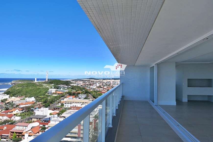 Apartamento com 4 Quartos à Venda, 296 m² por R$ 3.300.000 Rua José Antônio Picoral, 199 - Prainha, Torres - RS