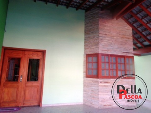 Casa com 2 Quartos à Venda, 156 m² por R$ 382.000 Jardim Santa Marta, Salto - SP