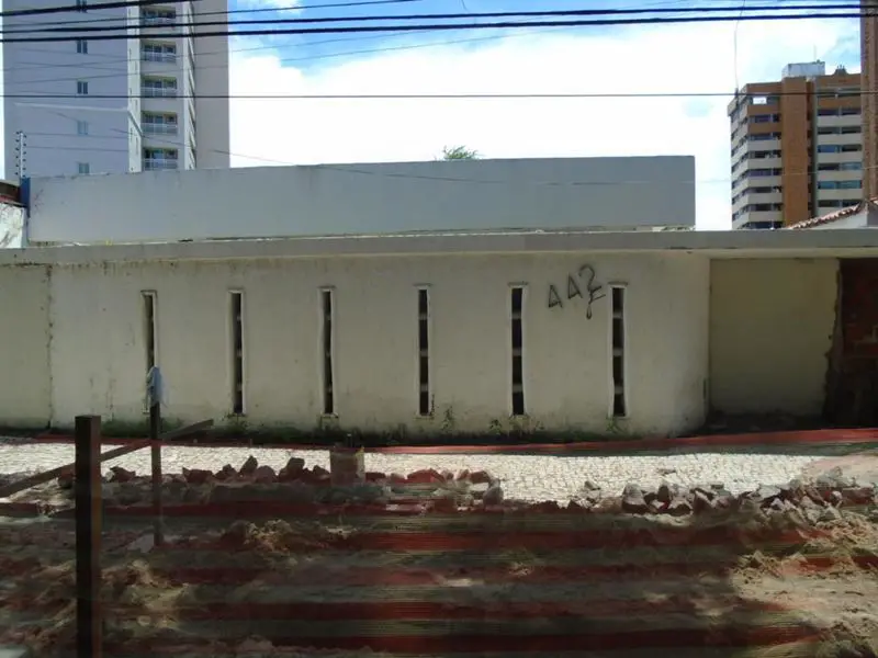 Lote/Terreno para Alugar, 390 m² por R$ 3.500/Mês Avenida Coronel Miguel Dias, 442 - Guararapes, Fortaleza - CE