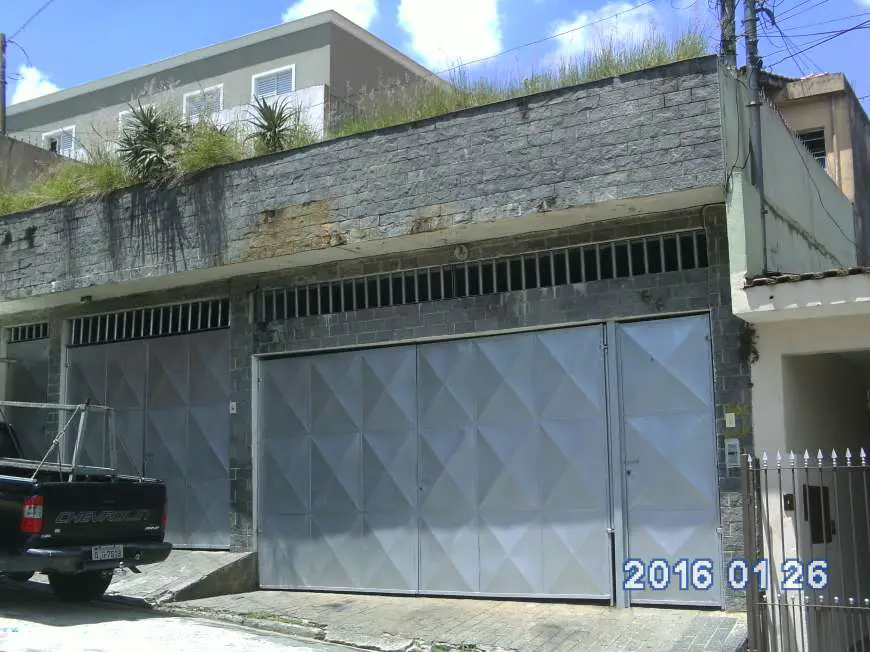 Sobrado com 3 Quartos para Alugar, 250 m² por R$ 2.500/Mês Vila Arriete, São Paulo - SP