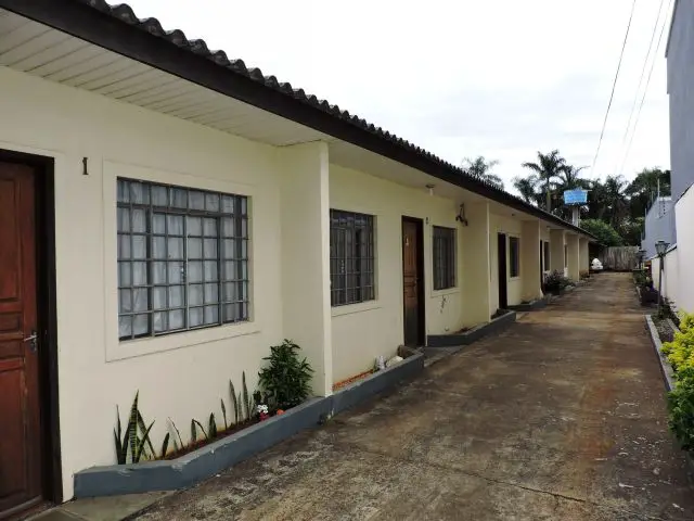 Casa de Condomínio com 2 Quartos para Alugar por R$ 650/Mês Rua Curitiba - Neva, Cascavel - PR