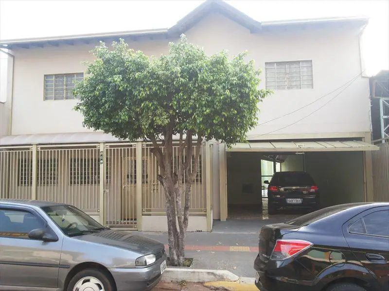 Sobrado com 3 Quartos à Venda, 380 m² por R$ 750.000 Rua Quatorze de Julho - Centro, Campo Grande - MS