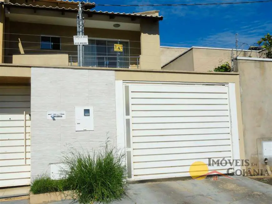 Sobrado com 3 Quartos à Venda, 180 m² por R$ 535.000 Rua Maria Alves de Souza - Residencial Morumbi, Goiânia - GO