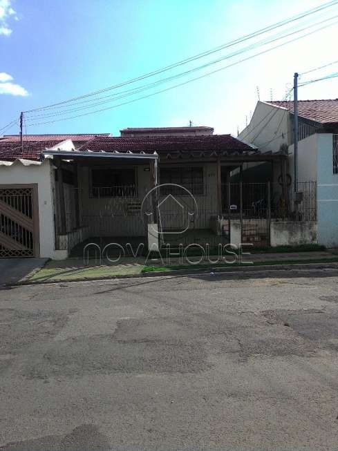 Casa com 3 Quartos à Venda, 124 m² por R$ 249.000 Cabreúva, Campo Grande - MS