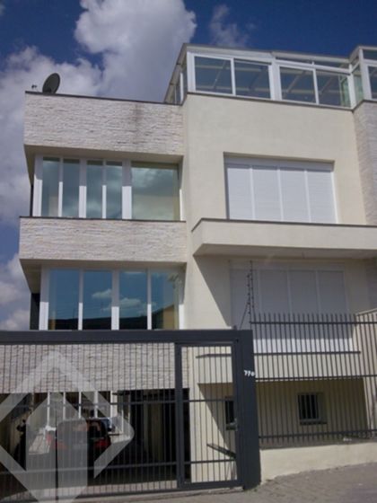 Casa com 3 Quartos à Venda, 384 m² por R$ 950.000 Rua Cesare Cambruzzi, 756 - Colina Sorriso, Caxias do Sul - RS