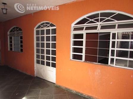 Casa com 2 Quartos para Alugar, 70 m² por R$ 600/Mês Rua Paraguassú, 90 - Duque de Caxias , Betim - MG