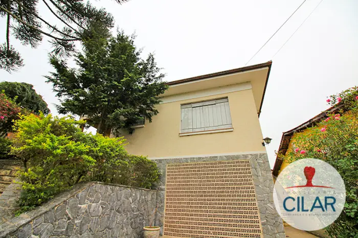 Casa com 4 Quartos à Venda, 172 m² por R$ 550.000 Bom Retiro, Curitiba - PR