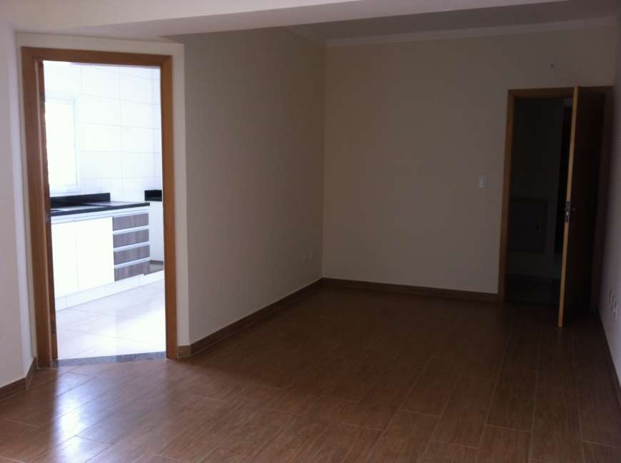 Apartamento com 2 Quartos à Venda, 90 m² por R$ 395.000 Jd Estados, Poços de Caldas - MG