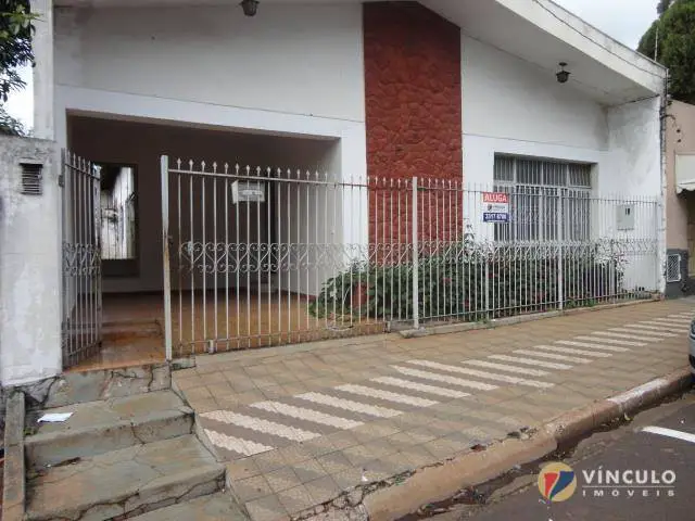 Casa com 3 Quartos para Alugar, 170 m² por R$ 1.100/Mês São Benedito, Uberaba - MG
