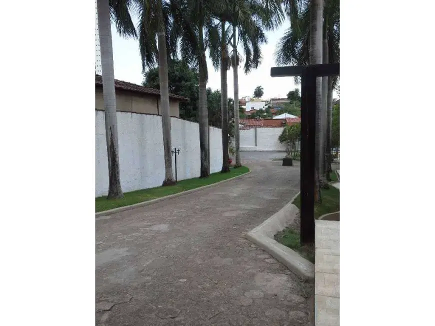 Casa com 5 Quartos para Alugar, 600 m² por R$ 10.000/Mês Goiabeiras, Cuiabá - MT