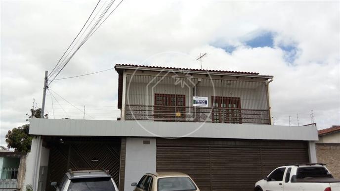 Casa com 4 Quartos à Venda, 280 m² por R$ 750.000 Rua Luziânia, 8 - Jardim Novo Mundo, Goiânia - GO