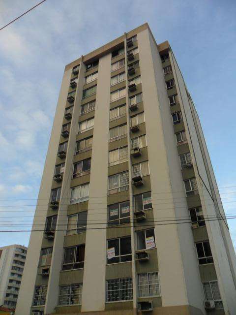 Apartamento com 2 Quartos para Alugar, 76 m² por R$ 600/Mês Rua Itabaiana, 591 - São José, Aracaju - SE