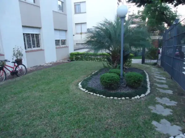 Apartamento com 2 Quartos para Alugar, 78 m² por R$ 1.300/Mês Vila Ipiranga, Porto Alegre - RS