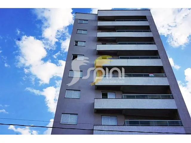 Apartamento com 3 Quartos para Alugar, 107 m² por R$ 1.600/Mês Vigilato Pereira, Uberlândia - MG