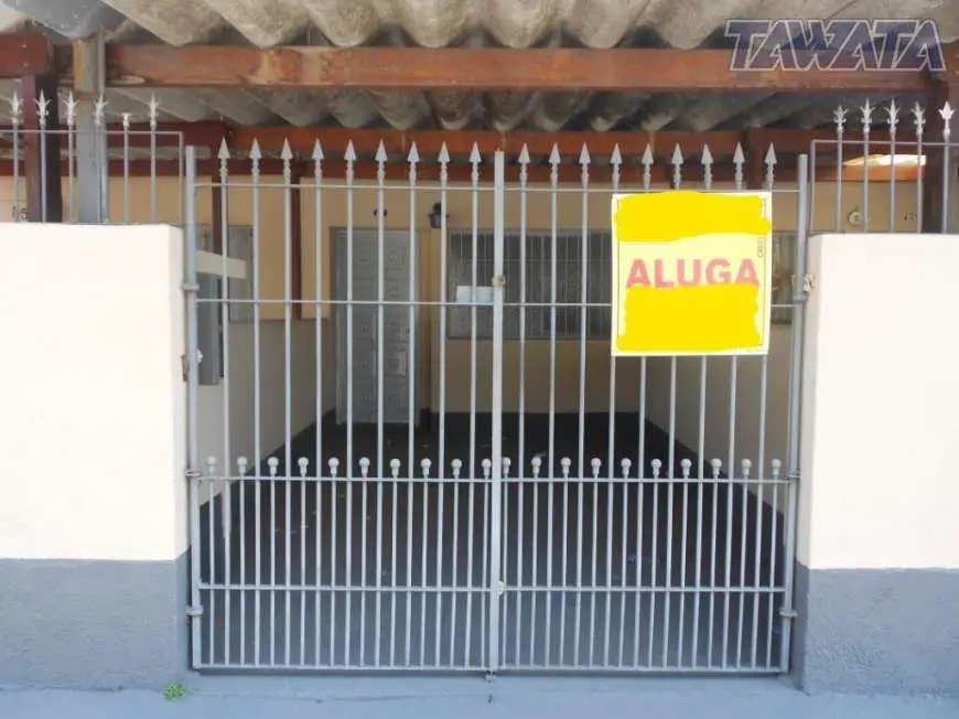 Sobrado com 2 Quartos para Alugar por R$ 1.400/Mês Rua Castro Teixeira - Vila Carrão, São Paulo - SP