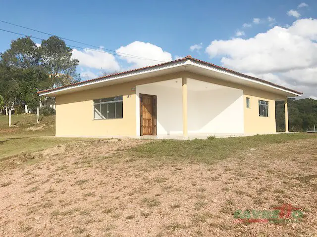 Casa para Alugar por R$ 1.600/Mês Rua Maria Sena da Mota, 1300 - São Miguel, Curitiba - PR