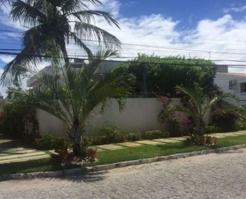 Casa com 3 Quartos à Venda, 250 m² por R$ 880.000 Bessa, João Pessoa - PB