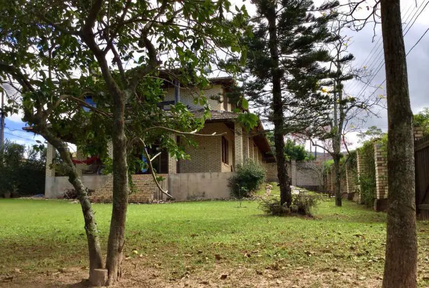 Casa com 3 Quartos para Alugar, 220 m² por R$ 4.400/Mês Servidão dos Artistas - Rio Tavares, Florianópolis - SC