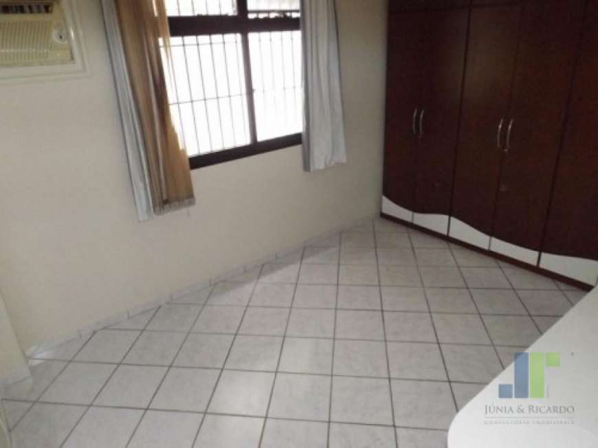 Apartamento com 1 Quarto à Venda, 85 m² por R$ 250.000 Rua Zuleima Fortes Farias, 238 - Centro, Guarapari - ES