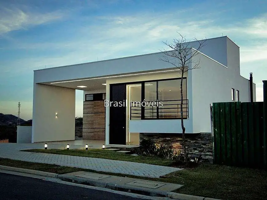 Casa com 4 Quartos à Venda, 305 m² por R$ 1.590.000 Avenida Prosperidade - Alphaville, Juiz de Fora - MG